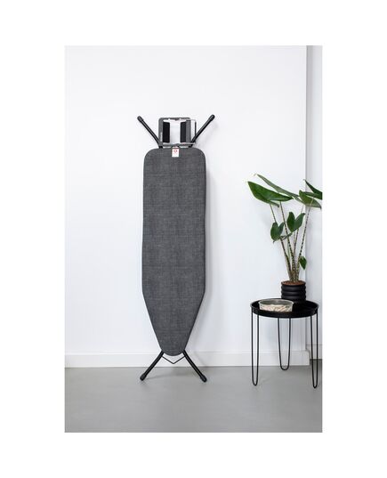 Маса за гладене brabantia b 124x38cm с поставка за ютия, denim black